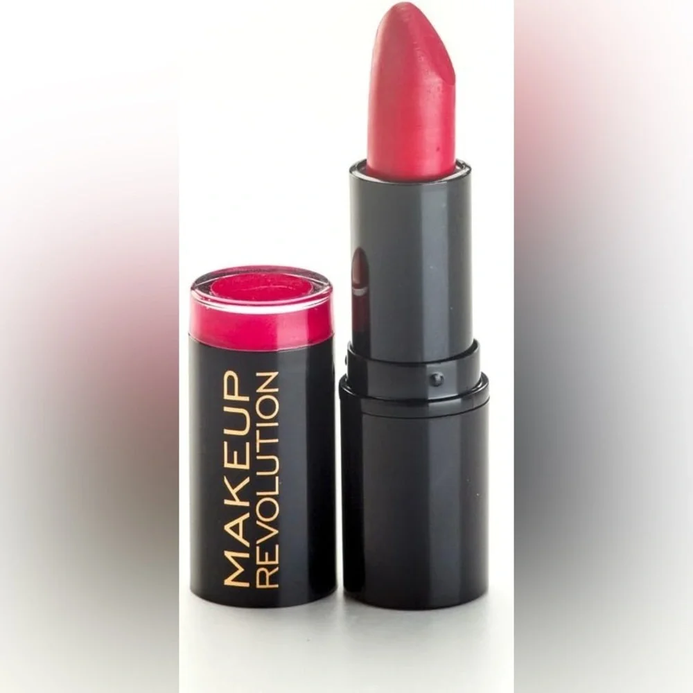 ❄️ Makeup Revolution | Amazing Lipstick Dazzle